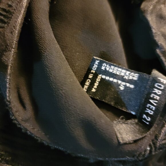 Black Sleeveless Forever 21 Dress - Picture 3 of 3